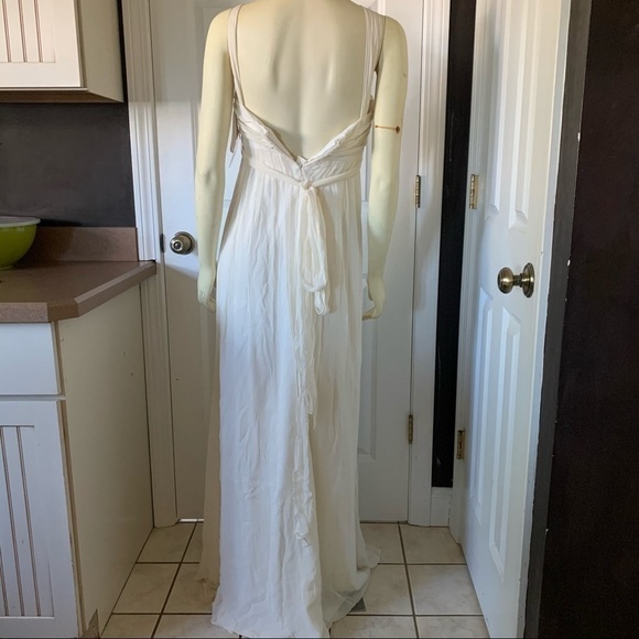 NWT Stunning Priscilla of Boston Cream Halter Wedding Dress Size 2 - Picture 2 of 14